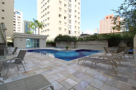 Apartamento à venda com 210m², 3 quartos e 3 vagasÁrea Comum - Piscina