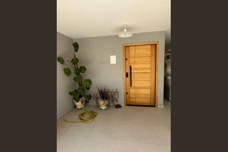 Casa à venda com 3 quartos, 114m² em Parque Sevilha, São Paulo