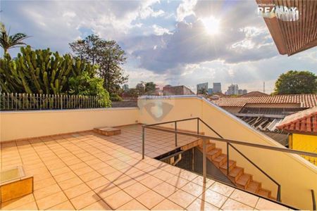 Casa à venda com 150m², 3 quartos e 2 vagas