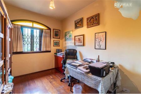 Casa à venda com 150m², 3 quartos e 2 vagas