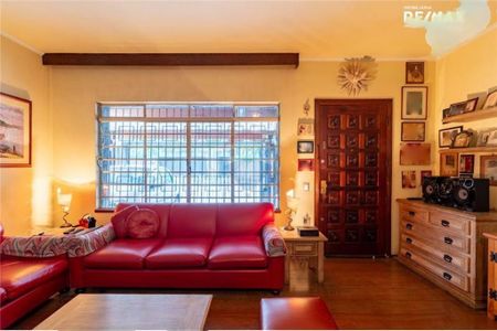 Casa à venda com 150m², 3 quartos e 2 vagas