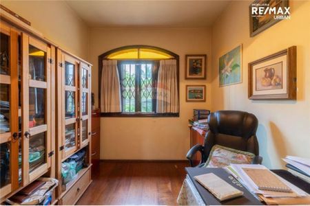 Casa à venda com 150m², 3 quartos e 2 vagas