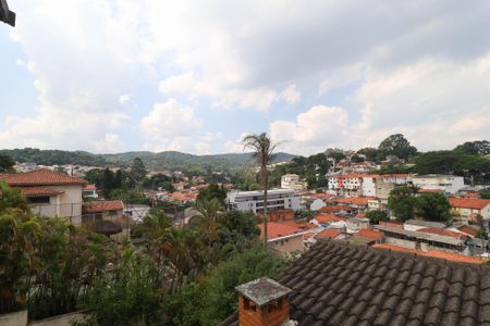 Vista de casa para alugar com 3 quartos, 230m² em Horto Florestal, São Paulo
