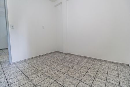 Quarto de casa para alugar com 1 quarto, 45m² em Jardim Silveira, Barueri