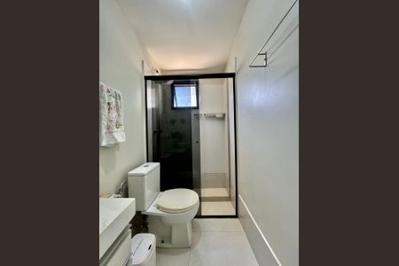 Apartamento à venda com 113m², 3 quartos e 1 vaga Apartamento à venda com 113m², 3 quartos e 1 vagaBanheira