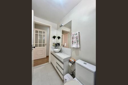 Apartamento à venda com 113m², 3 quartos e 1 vaga Apartamento à venda com 113m², 3 quartos e 1 vagaBanheira
