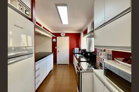 Apartamento à venda com 113m², 3 quartos e 1 vaga Apartamento à venda com 113m², 3 quartos e 1 vagaCozinha