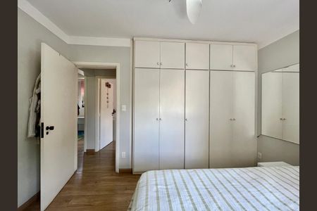 Apartamento à venda com 113m², 3 quartos e 1 vaga Apartamento à venda com 113m², 3 quartos e 1 vagaSuíte
