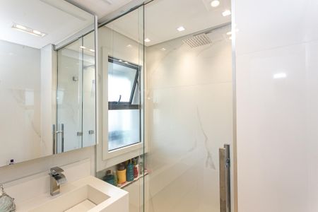 Apartamento à venda com 164m², 3 quartos e 3 vagasBanheiro da Suíte 1