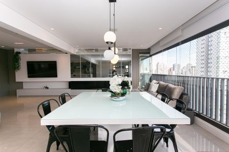 Apartamento à venda com 164m², 3 quartos e 3 vagasVaranda gourmet