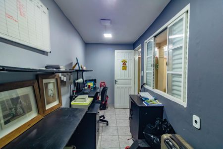 Casa à venda com 300m², 2 quartos e 2 vagas