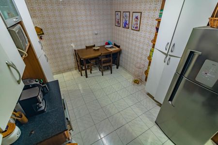 Casa à venda com 300m², 2 quartos e 2 vagas
