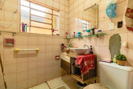 Casa à venda com 300m², 2 quartos e 2 vagas