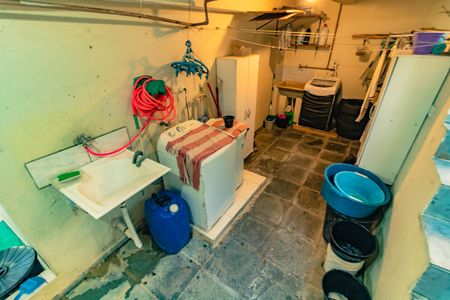 Casa à venda com 300m², 2 quartos e 2 vagas