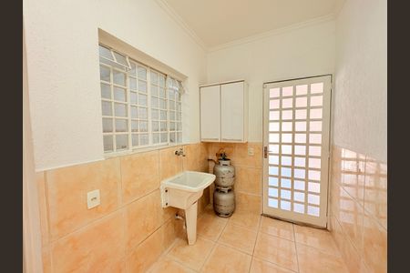 Casa à venda com 310m², 4 quartos e 3 vagasÁrea de Serviço