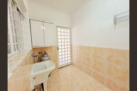 Casa à venda com 310m², 4 quartos e 3 vagasÁrea de Serviço