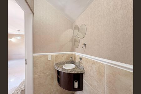 Casa à venda com 310m², 4 quartos e 3 vagasLavabo