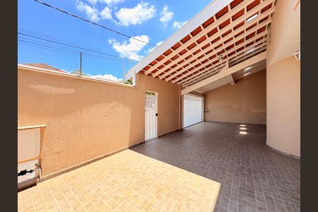 Casa à venda com 310m², 4 quartos e 3 vagasGaragem/frente da Casa