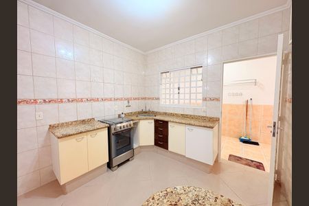 Casa à venda com 310m², 4 quartos e 3 vagasCozinha