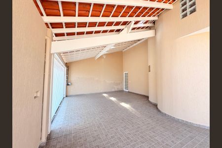 Casa à venda com 310m², 4 quartos e 3 vagasGaragem/frente da Casa
