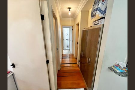 Apartamento à venda com 110m², 3 quartos e 1 vaga Apartamento à venda com 110m², 3 quartos e 1 vagaCorredor