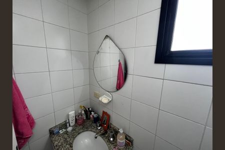 Apartamento à venda com 110m², 3 quartos e 1 vaga Apartamento à venda com 110m², 3 quartos e 1 vagaBanheiro da Suíte