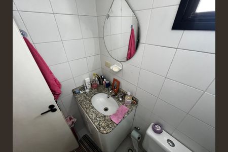 Apartamento à venda com 110m², 3 quartos e 1 vaga Apartamento à venda com 110m², 3 quartos e 1 vagaBanheiro da Suíte
