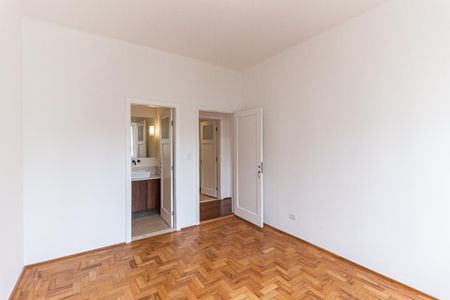 Apartamento à venda com 120m², 3 quartos e sem vagaQuarto da Suíte