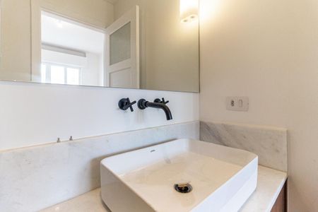 Apartamento à venda com 120m², 3 quartos e sem vagaBanheiro da Suíte