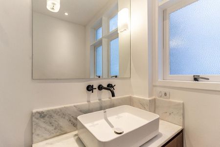 Apartamento à venda com 120m², 3 quartos e sem vagaBanheiro