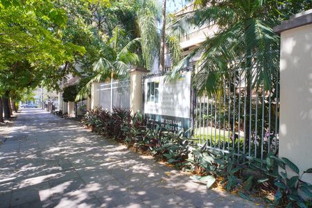 Apartamento à venda com 71m², 2 quartos e 1 vaga Apartamento à venda com 71m², 2 quartos e 1 vagaFachada