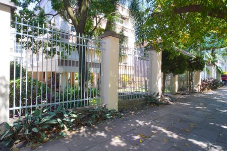 Apartamento à venda com 71m², 2 quartos e 1 vaga Apartamento à venda com 71m², 2 quartos e 1 vagaFachada