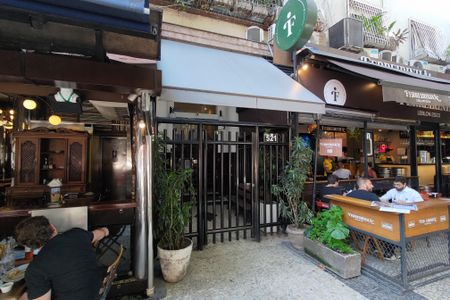 Apartamento à venda com 120m², 4 quartos e sem vagaFachada e portaria