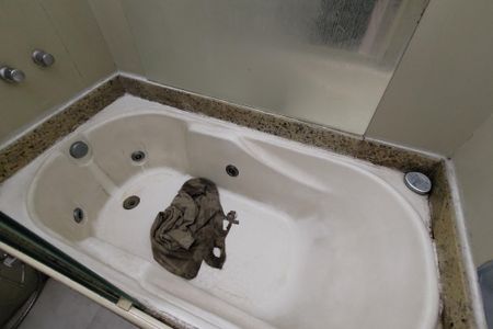 Apartamento à venda com 120m², 4 quartos e sem vagaBanheiro da Suíte 3