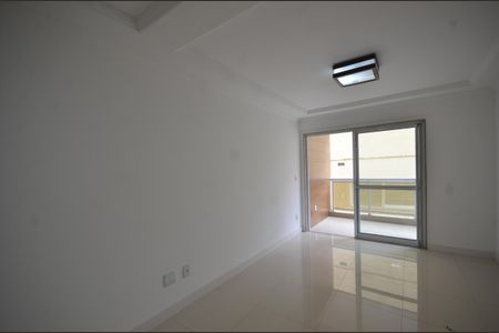 Sala de apartamento para alugar com 3 quartos, 125m² em Vila Valqueire, Rio de Janeiro