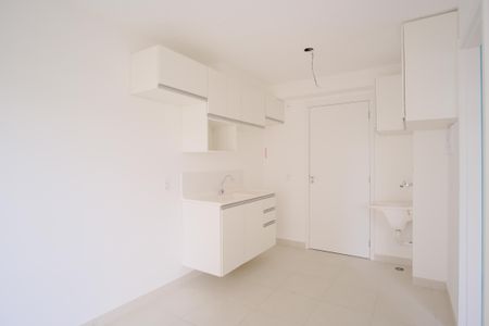Studio de kitnet/studio para alugar com 1 quarto, 27m² em Guaiauna, São Paulo
