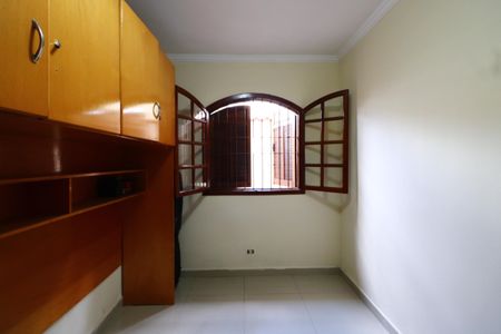 Casa à venda com 170m², 3 quartos e 2 vagasQuarto 2