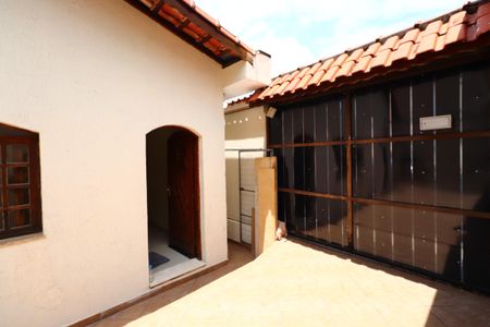 Casa à venda com 170m², 3 quartos e 2 vagasGaragem