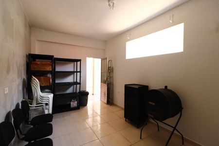 Casa à venda com 170m², 3 quartos e 2 vagasÁrea de Serviço