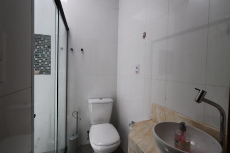 Casa à venda com 170m², 3 quartos e 2 vagasBanheiro da Suíte 1