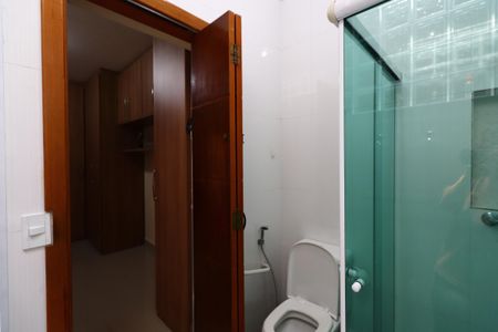 Casa à venda com 170m², 3 quartos e 2 vagasBanheiro da Suíte 3