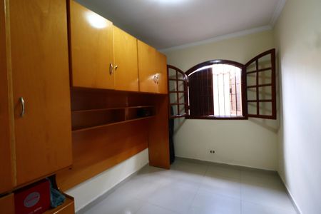 Casa à venda com 170m², 3 quartos e 2 vagasQuarto 2