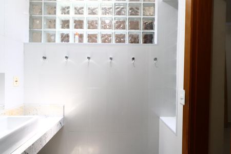 Casa à venda com 170m², 3 quartos e 2 vagasBanheiro da Suíte 3