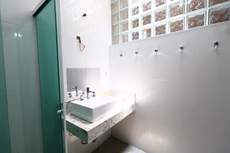 Casa à venda com 170m², 3 quartos e 2 vagasBanheiro da Suíte 3