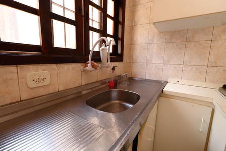 Casa à venda com 170m², 3 quartos e 2 vagasCozinha