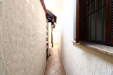 Casa à venda com 170m², 3 quartos e 2 vagasEntrada