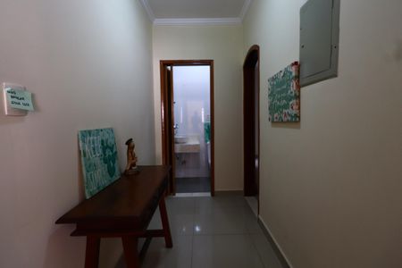 Casa à venda com 170m², 3 quartos e 2 vagasCorredor