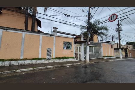 Casa de condomínio para alugar com 83m², 3 quartos e 2 vagasFachada