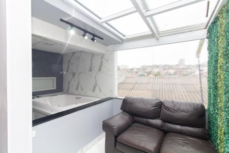 Casa de condomínio para alugar com 83m², 3 quartos e 2 vagasSuíte