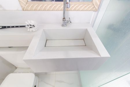 Casa de condomínio para alugar com 83m², 3 quartos e 2 vagasBanheiro da Suíte